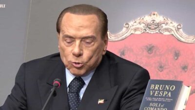 Berlusconi: "Senza maggioranza resti Gentiloni, poi di nuovo alle urne"