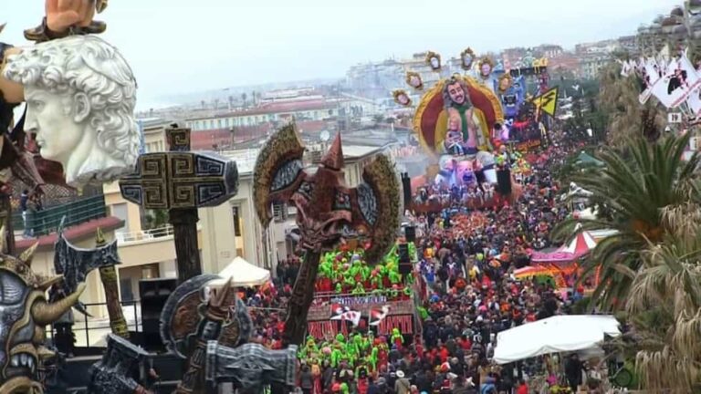 Carnevale 2018: gli eventi in programma a Viareggio per il martedì grasso