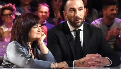 Stefania Pezzopane a Domenica Live difende Simone e attacca la Bramieri