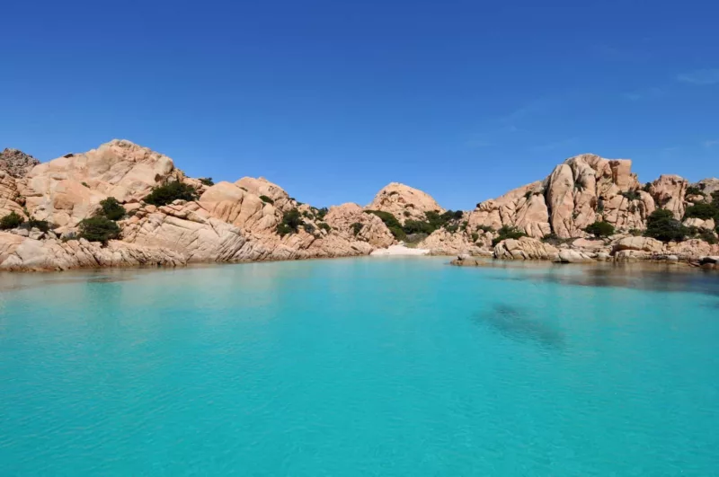 Sereno Variabile Estate: le anticipazioni di oggi sabato 23 giugno 2018. Tappa in Sardegna!