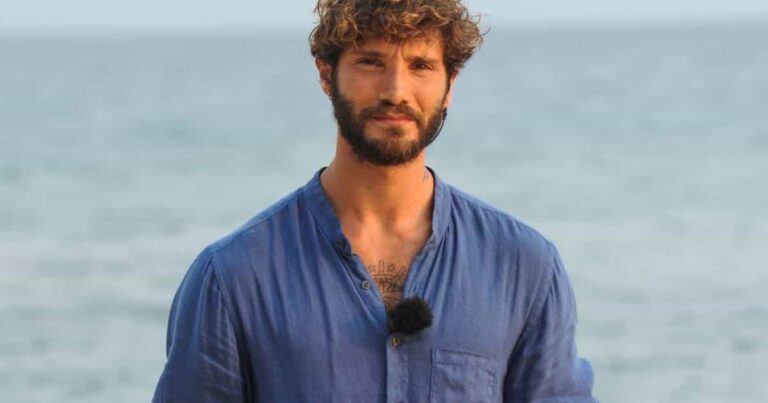 Stefano De Martino lascia l’Isola dei famosi e Amici: ecco per quale motivo...