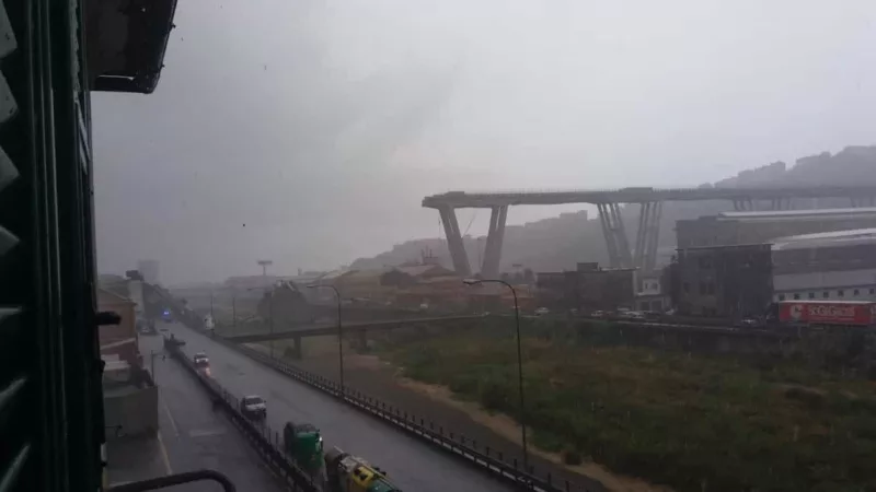 Genova, almeno 35 morti per il crollo del ponte Morandi dell'autostrada A10