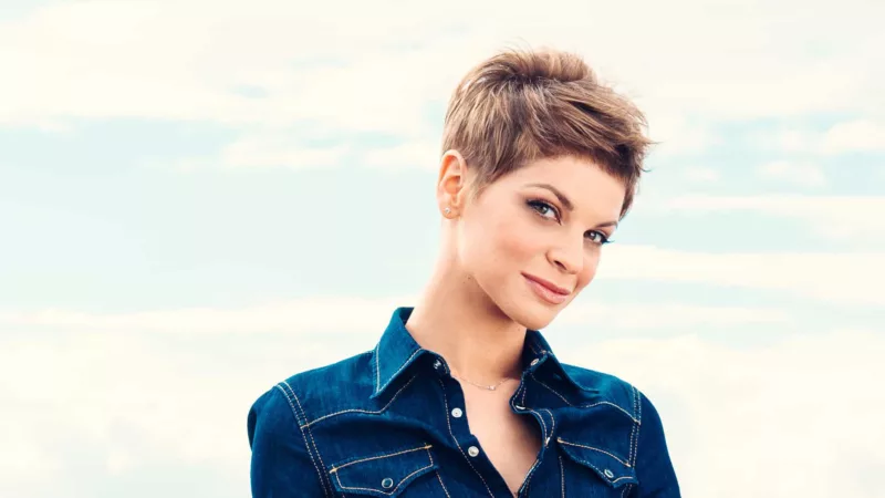 Alessandra Amoroso ospite a Domenica In presenta il suo ultimo album ‘10’