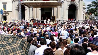 Supplica Madonna di Pompei: orari e dove vederla in diretta