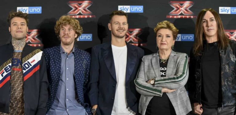 X Factor 2018, la prima puntata Live show di ieri giovedì 25 ottobre 2018: eliminato Matteo Costanzo