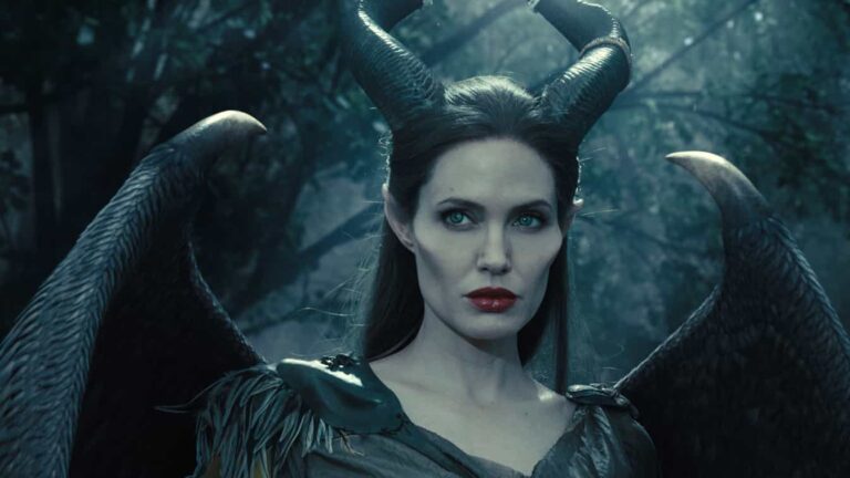 Maleficent, la trama del film in onda stasera venerdì 21 dicembre 2018 su Rai 2!