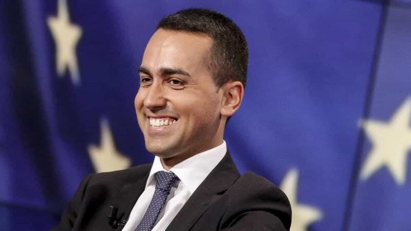 Reddito di cittadinanza, Di Maio: sgravi per le imprese che assumono!