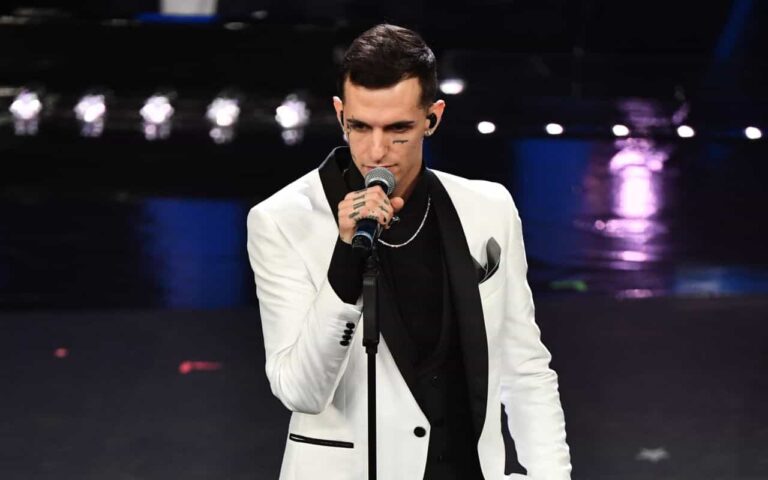 Sanremo 2019, la polemica sul brano "Rolls Royce" di Achille Lauro