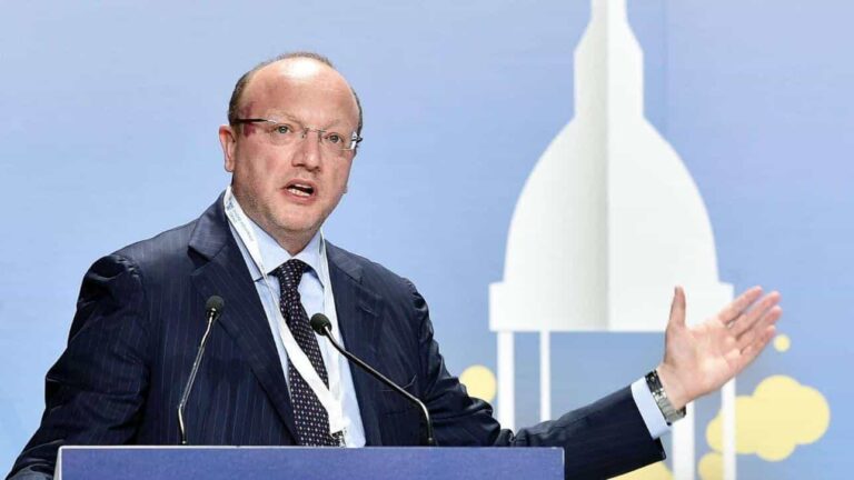 Recessione Italia, per Confindustria occorre "agire subito" e governo smentisce ipotesi manovra bis