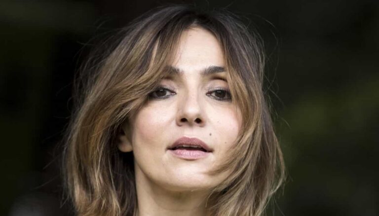 Ambra Angiolini a Verissimo parla dell'amore per Allegri e della separazione con Renga!