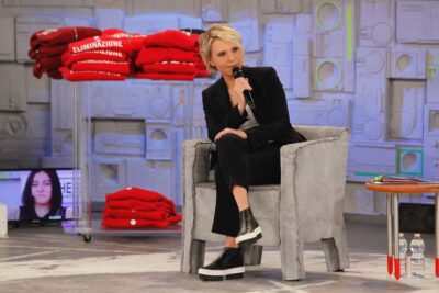 Amici 2019, Maria De Filippi annuncia cambio di regolamento per la prossima edizione!