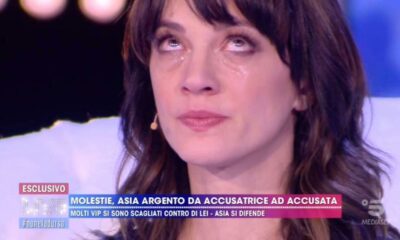 Asia Argento in lacrime per Fabrizio Corona a Live - Non è la D'Urso