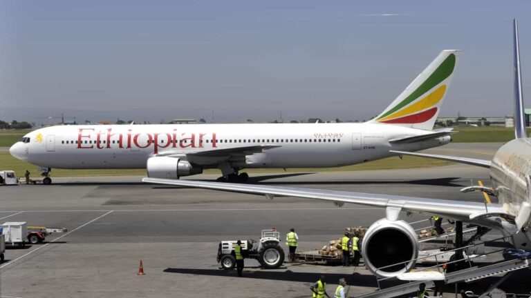 Etiopia, nessun sopravvissuto allo schianto aereo dell'Ethiopian Airlines