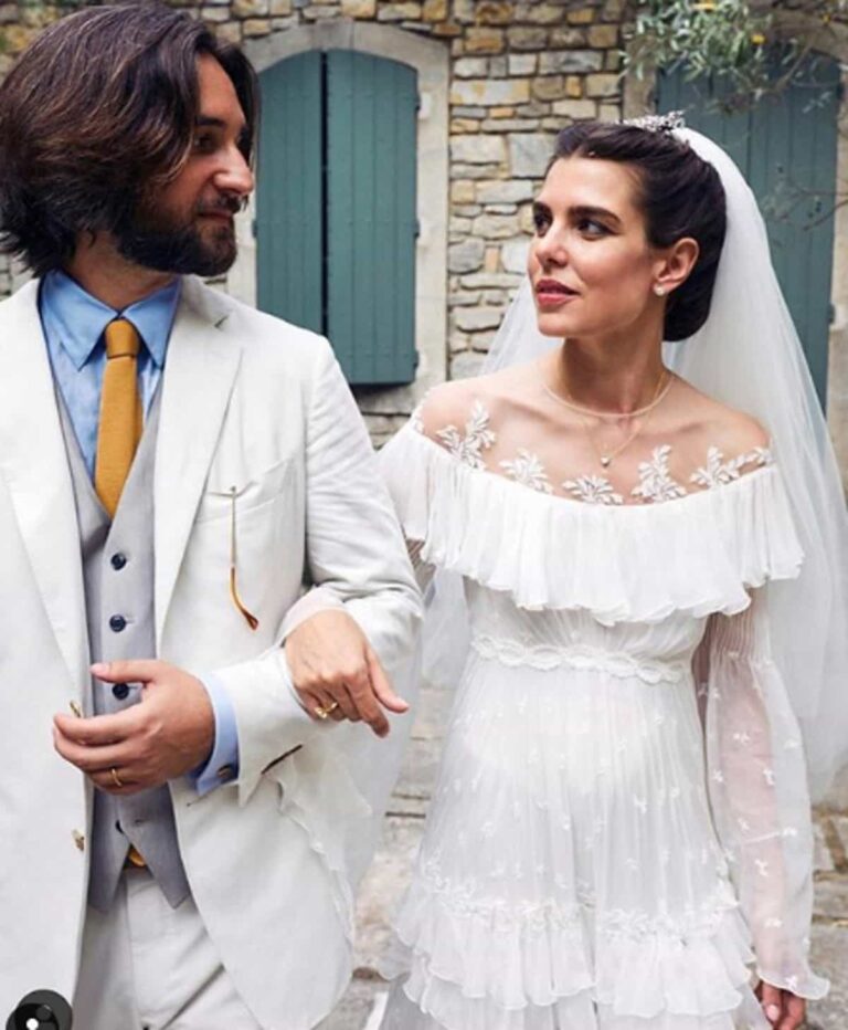 Charlotte Casiraghi e Dimitri Rassam: i dettagli delle nozze religiose celebrate a Sainte-Marie de Pierredon