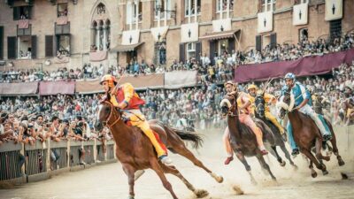 palio di siena-min