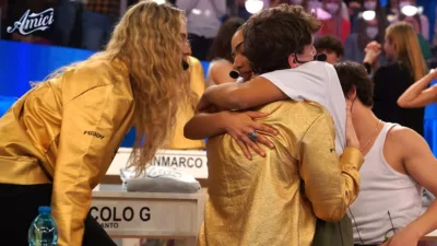 Amici 2023, Cricca dedica una canzone d'amore a Isobel Kinnear!