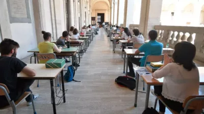 Esame di Maturità 2024, al via il tototracce