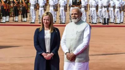 Meloni in visita in India incontra il primo ministro Modi