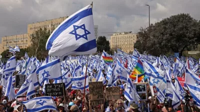 Israele, divampa la protesta contro la riforma della giustizia di Netanyahu!