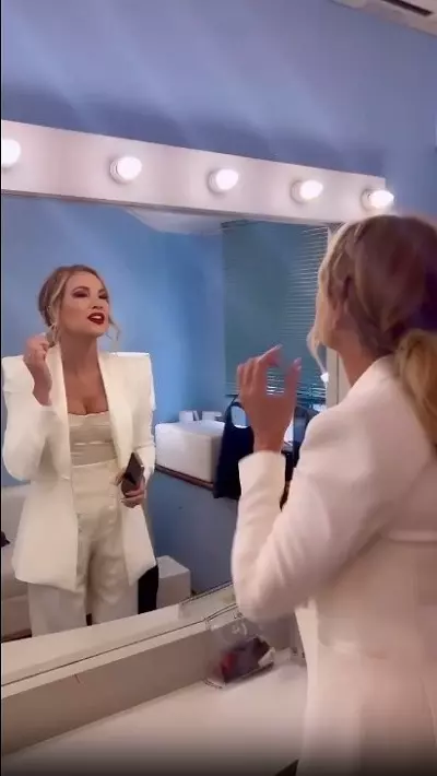 Federica Panicucci, il look a Back to school di stasera 20 aprile 2023