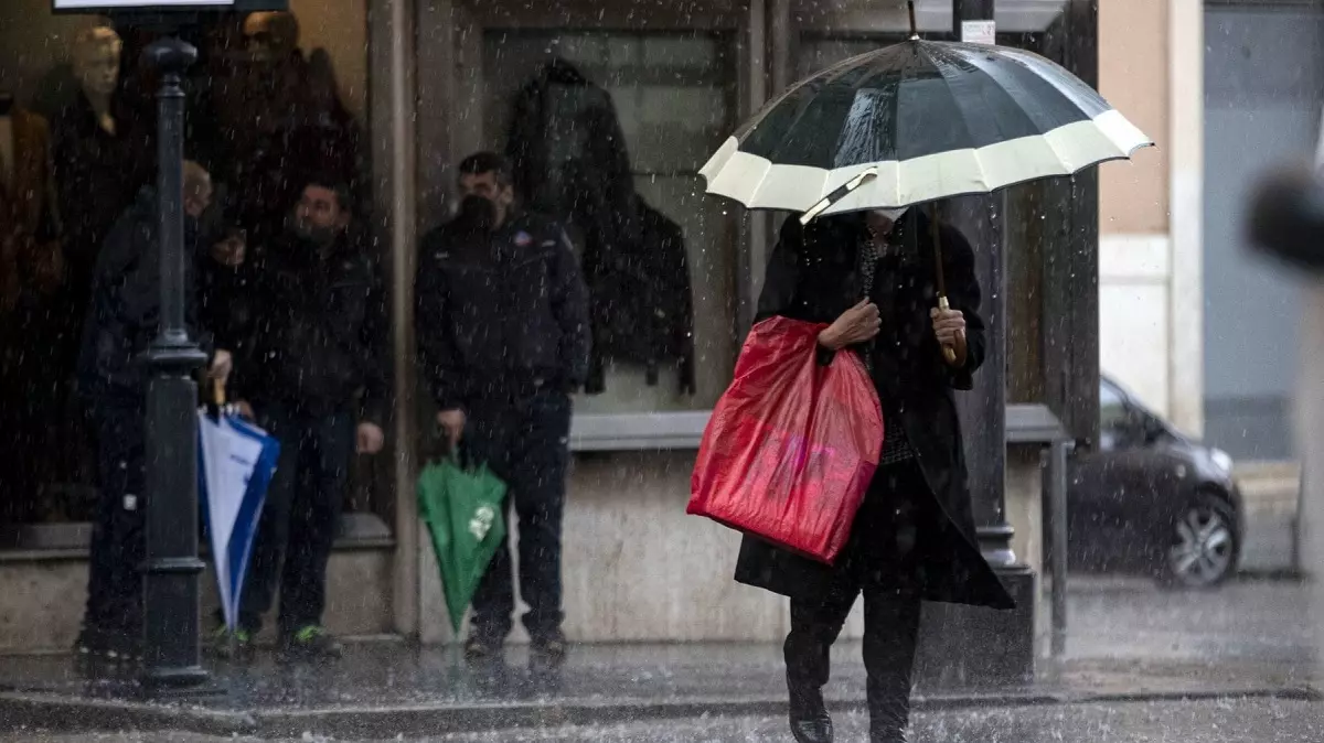 Allerta gialla per condizioni avverse su diversi territori del nostro Paese