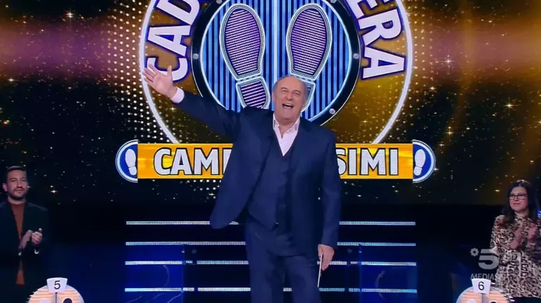 Caduta Libera - Canale 5 - Gerry Scotti