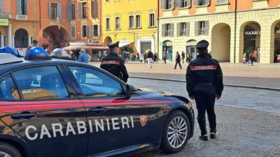 L'Arma dei Carabinieri è una delle forze di polizia italiane, con competenza generale e in servizio permanente di pubblica sicurezza.
