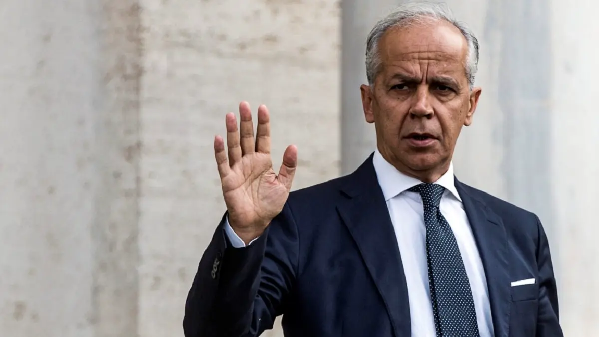 Il ministro dell’Interno Piantedosi: “Attenti al clima di tensione”