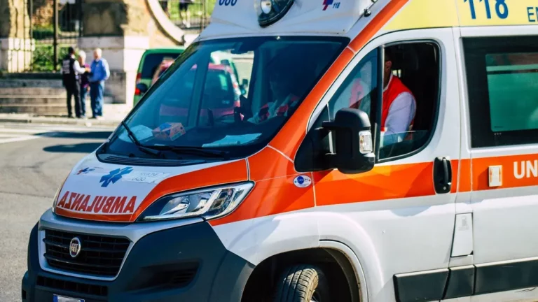 Ambulanza - Croce Rossa Italiana