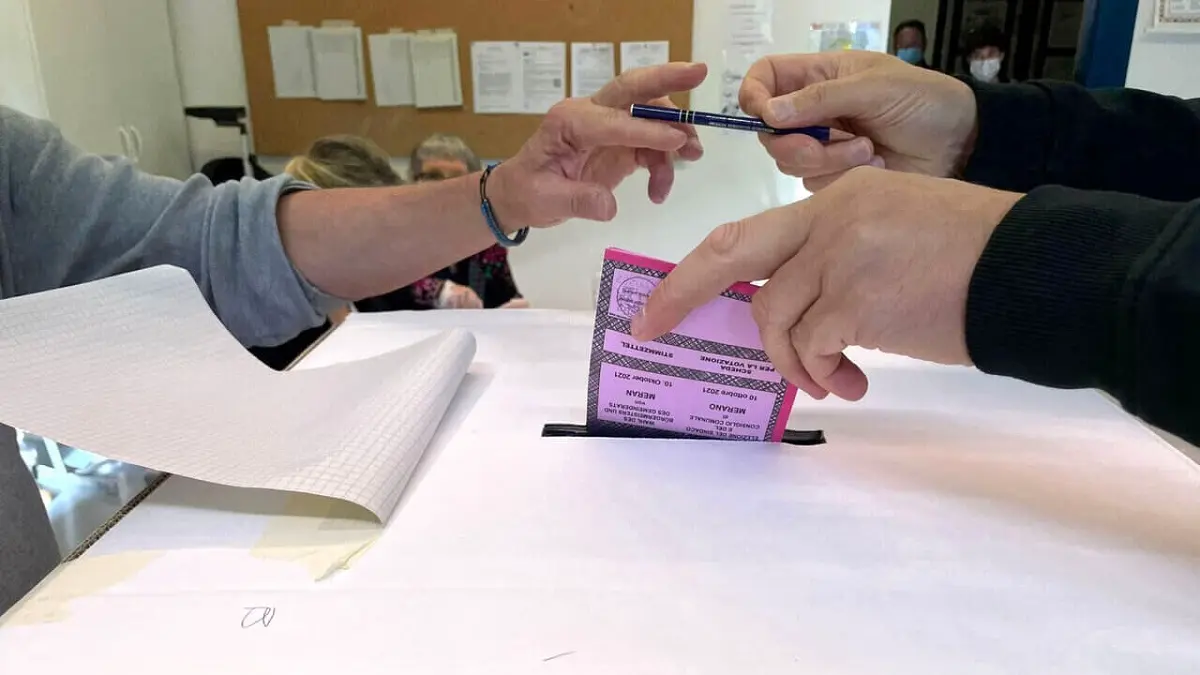 Ballottaggi comunali 2024, il centrosinistra conquista Firenze e Bari