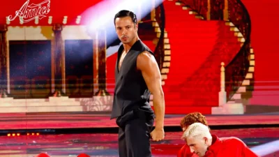 Serale di Amici - Canale 5 - Maria De Filippi