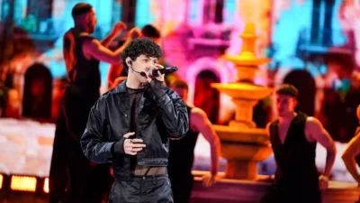 Serale di Amici - Canale 5 - Maria De Filippi