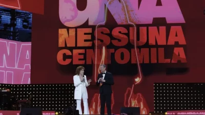 Una nessuna centomila in Arena
